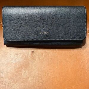Furla Black Textured Wallet